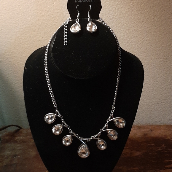 GOOB VINTAGE PAPARAZZI JEWELRY